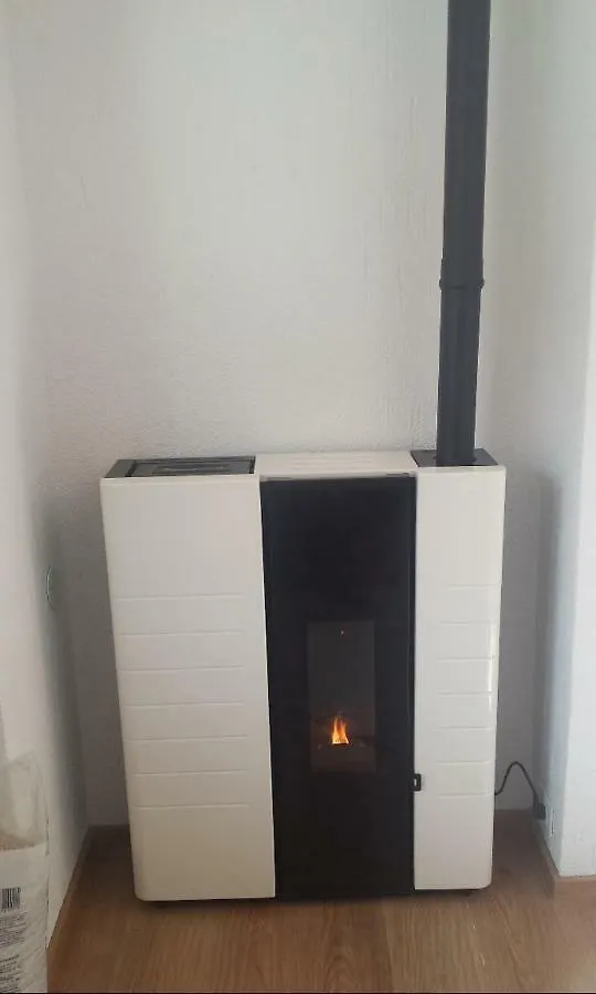 Casa vacanze GRAZIOSA BIFAMILIARE AD ASIAGO con giardino privato